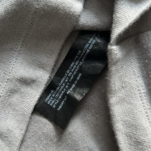Grey Theory Henley Men’s Size Small - Picture 4 of 7